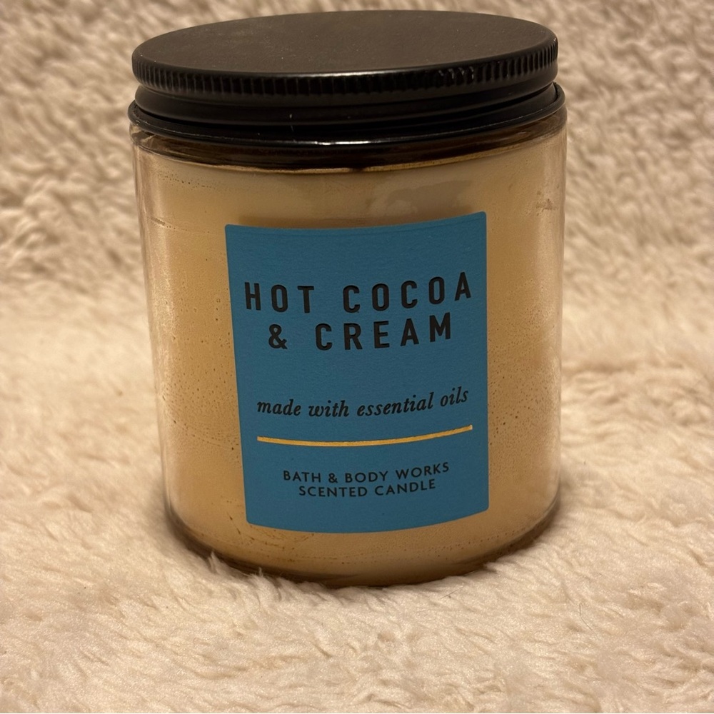 Hot Cocoa and Cream single wick candle